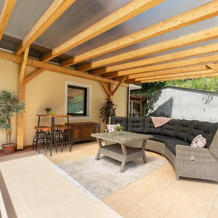 Appartamento Haus Am Schloss *